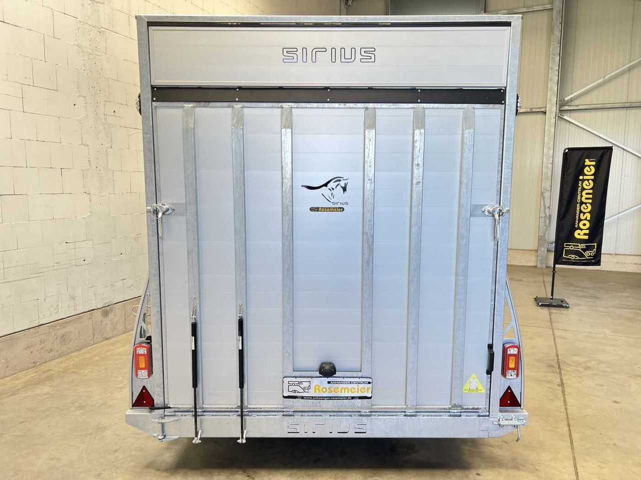 G270 Tür Kofferanhänger Sirius - مقطورة صندوق مغلق: صورة 3 G270 Tür Kofferanhänger Sirius - مقطورة صندوق مغلق: صورة 3