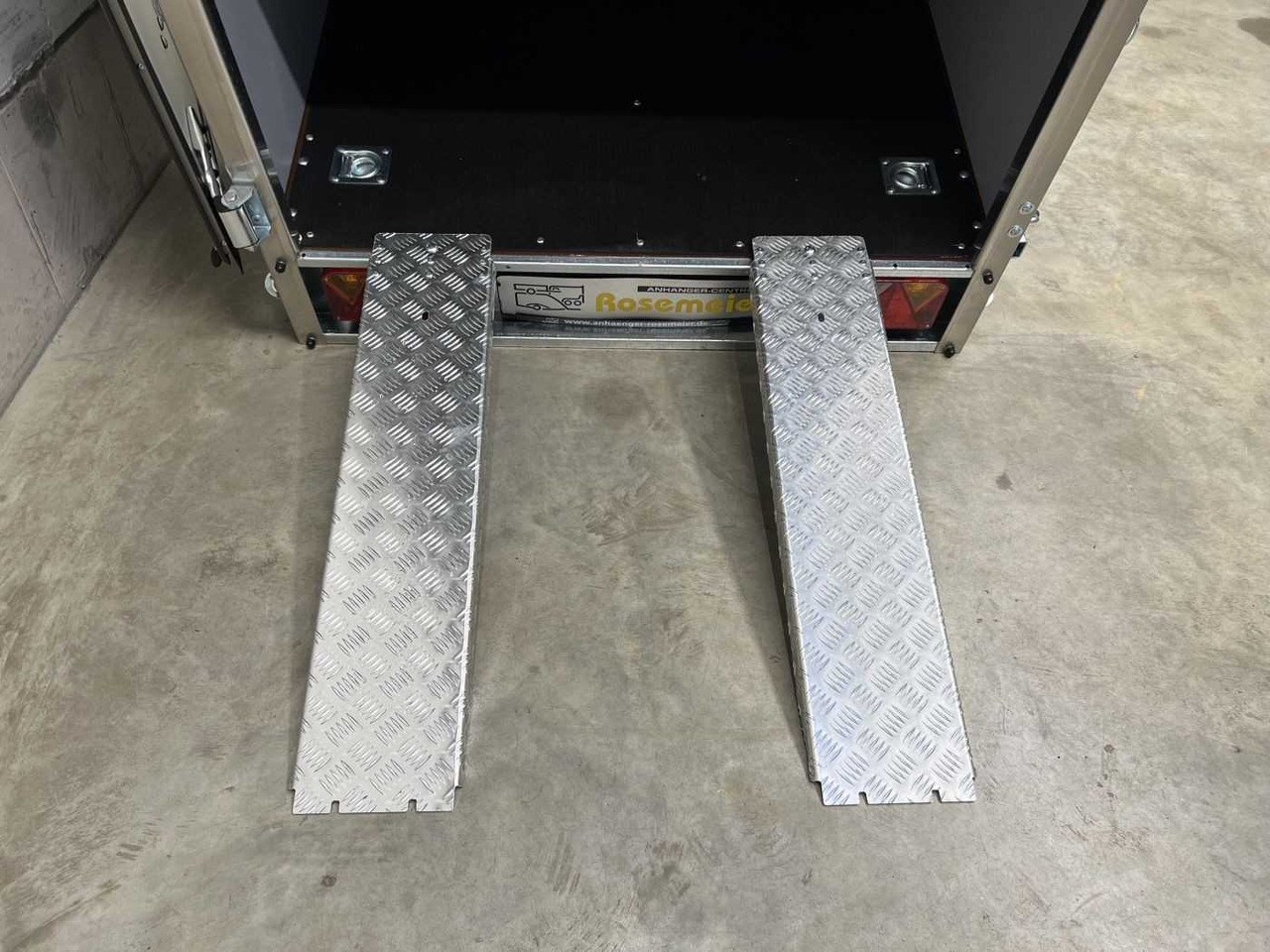 MARTZ Smart Kargo 232 0,75T Kofferanhänger - مقطورة دراجة نارية: صورة 4 MARTZ Smart Kargo 232 0,75T Kofferanhänger - مقطورة دراجة نارية: صورة 4