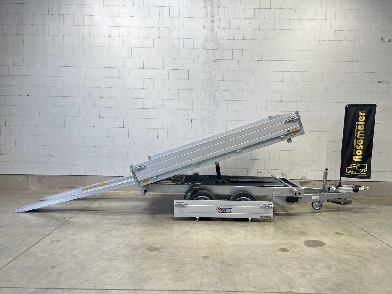 SARIS K3 306 184 3500 2 E Rampen Git Dreiseitenkipper - مقطورة قلاب: صورة 1 SARIS K3 306 184 3500 2 E Rampen Git Dreiseitenkipper - مقطورة قلاب: صورة 1