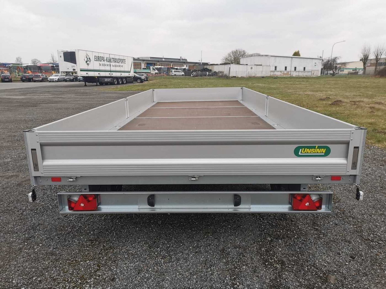 UNSINN UD-4 6024-35-13 Drehschemelanhänger - مقطورات مسطحة: صورة 3 UNSINN UD-4 6024-35-13 Drehschemelanhänger - مقطورات مسطحة: صورة 3
