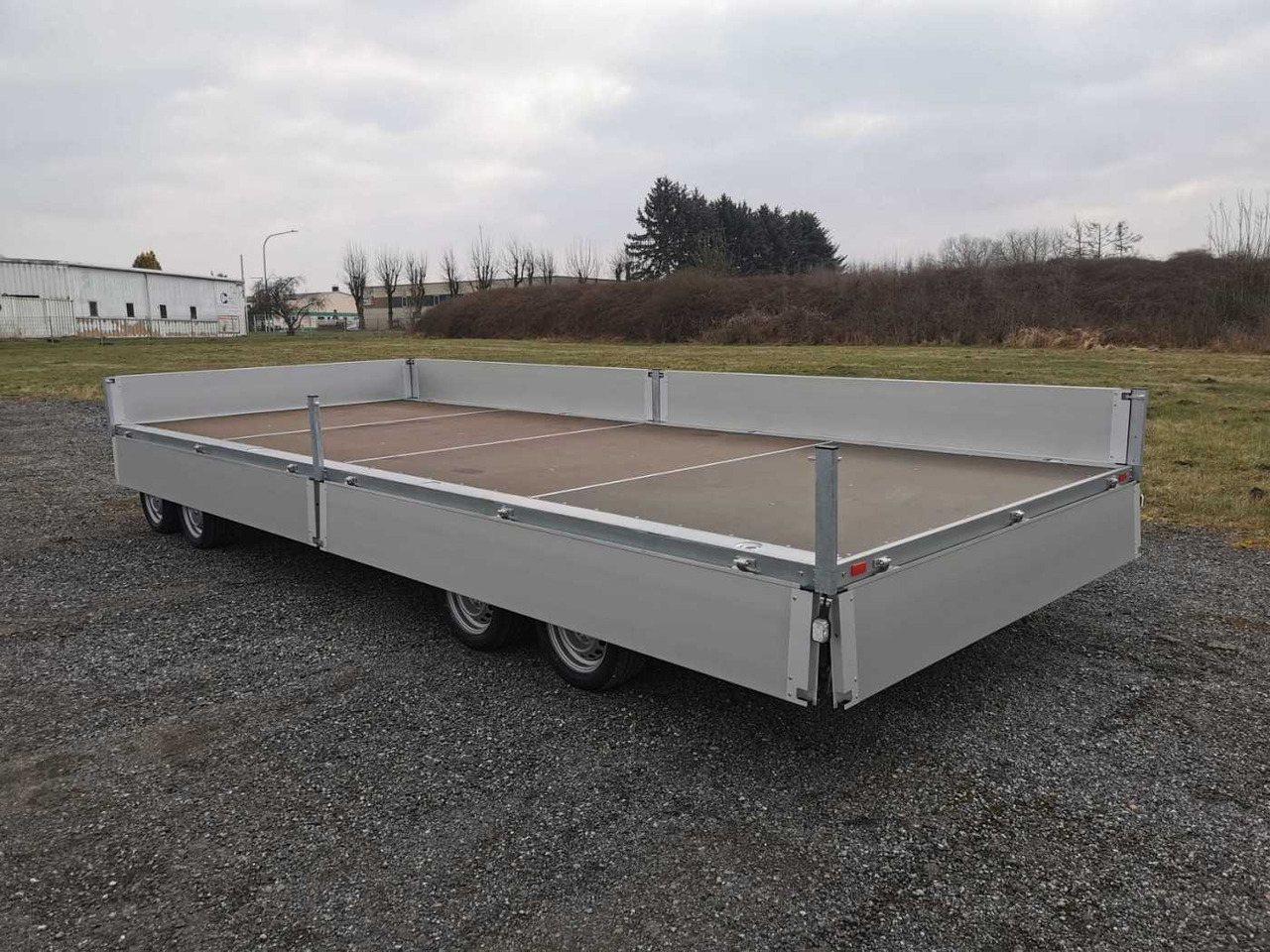 UNSINN UD-4 6024-35-13 Drehschemelanhänger - مقطورات مسطحة: صورة 4 UNSINN UD-4 6024-35-13 Drehschemelanhänger - مقطورات مسطحة: صورة 4