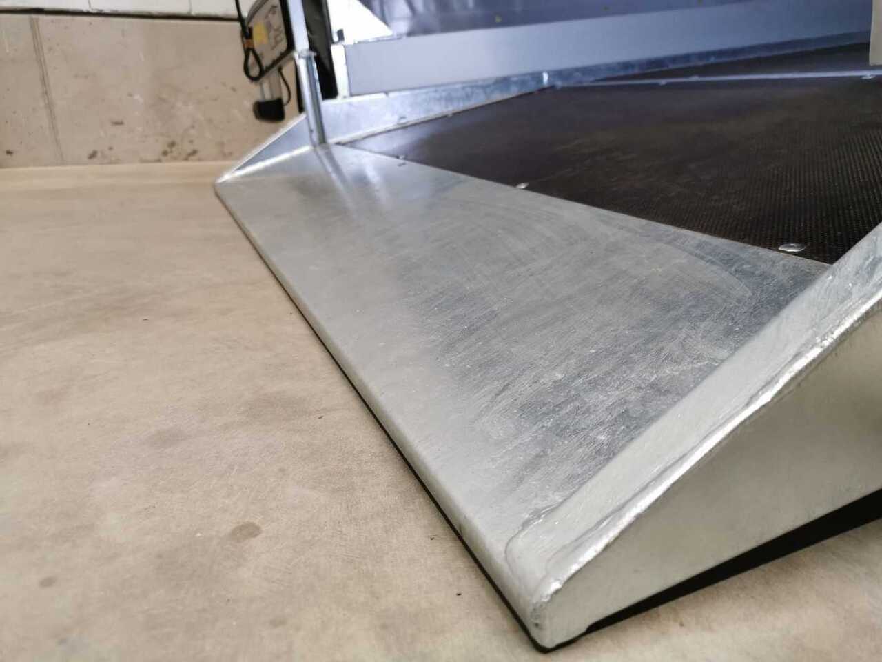 VEZEKO Husky F 10.25 Plane Absenker - مقطورة سيارة: صورة 5 VEZEKO Husky F 10.25 Plane Absenker - مقطورة سيارة: صورة 5