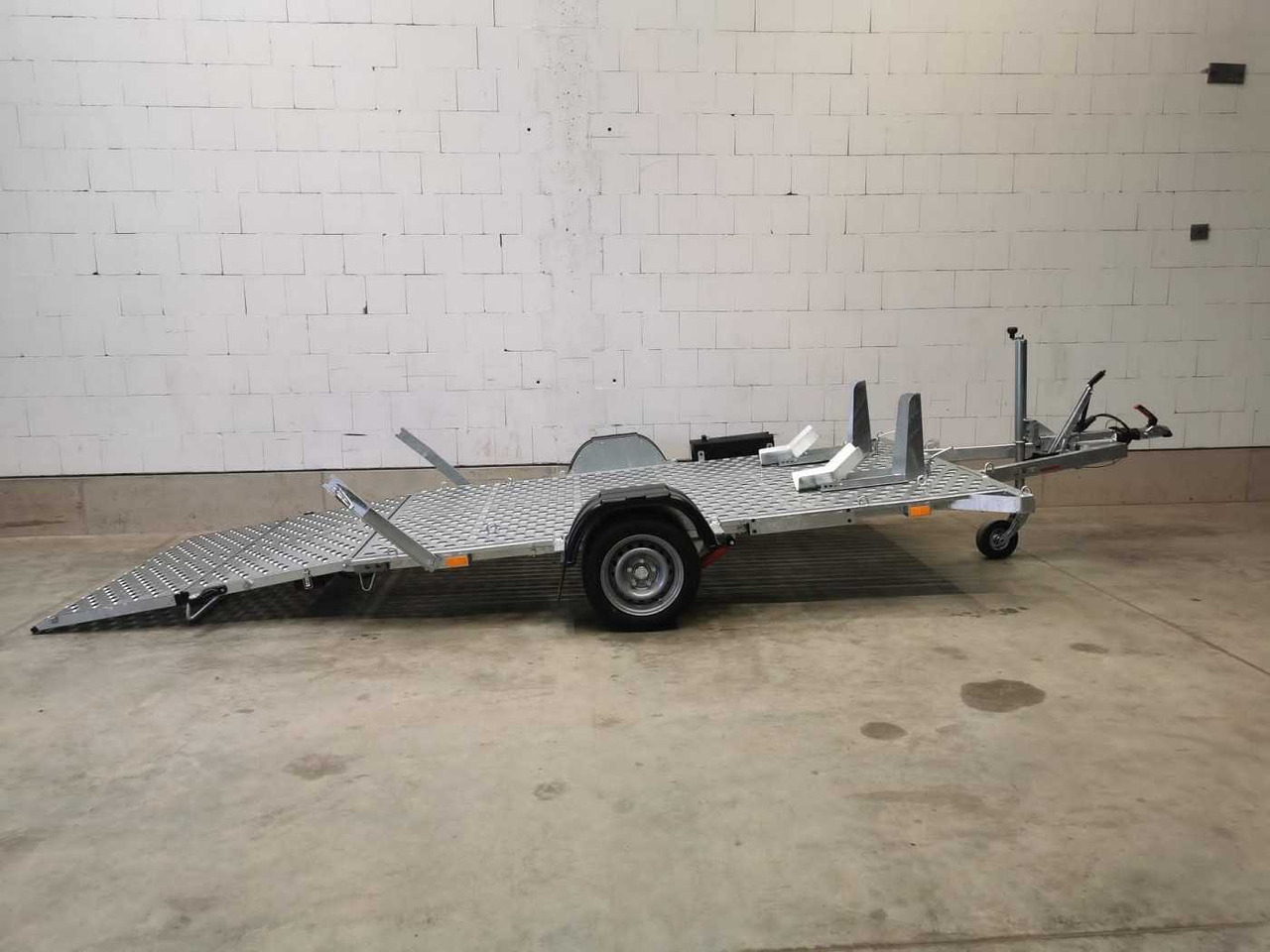 VEZEKO Motovan C 18+Box Autotransporter - مقطورة دراجة نارية: صورة 1 VEZEKO Motovan C 18+Box Autotransporter - مقطورة دراجة نارية: صورة 1