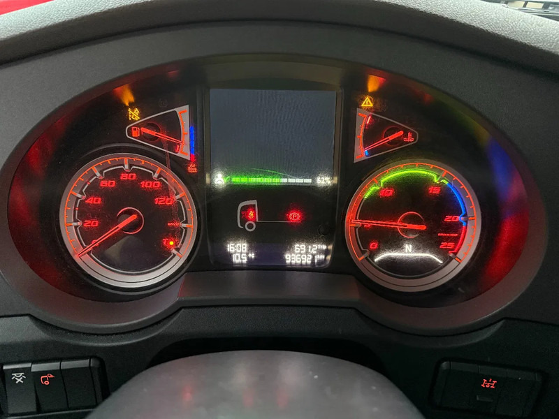 DAF XF 480 XF480 4X2 SSC / Alcoa / Parking airco / Smart tacho / Leder / 2x Bett / TOP ZUSTAND - وحدة جر: صورة 4 DAF XF 480 XF480 4X2 SSC / Alcoa / Parking airco / Smart tacho / Leder / 2x Bett / TOP ZUSTAND - وحدة جر: صورة 4