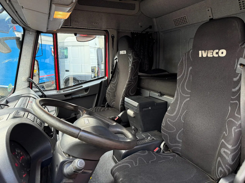 Iveco EuroCargo 120 E25 4X2 BAKWAGEN MET SCHUIFZEILEN EURO6 - شاحنة ستارة: صورة 5 Iveco EuroCargo 120 E25 4X2 BAKWAGEN MET SCHUIFZEILEN EURO6 - شاحنة ستارة: صورة 5