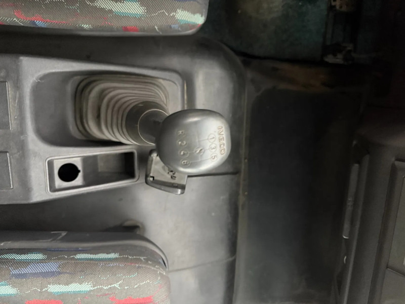 Iveco Eurocargo Eurocargo 120E18 / Airco / APK TUV 3-2026 / 227tkm / Euro3 / Steel suspension / No rust!!!!!!! - شاحنة مقفلة: صورة 4 Iveco Eurocargo Eurocargo 120E18 / Airco / APK TUV 3-2026 / 227tkm / Euro3 / Steel suspension / No rust!!!!!!! - شاحنة مقفلة: صورة 4