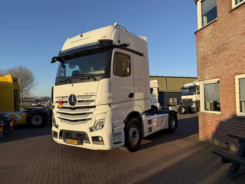 Mercedes-Benz Actros Actros 1951LS Gigaspace / Mirrorcams / Full spoilers / night airco / Top condition - وحدة جر: صورة 3 Mercedes-Benz Actros Actros 1951LS Gigaspace / Mirrorcams / Full spoilers / night airco / Top condition - وحدة جر: صورة 3