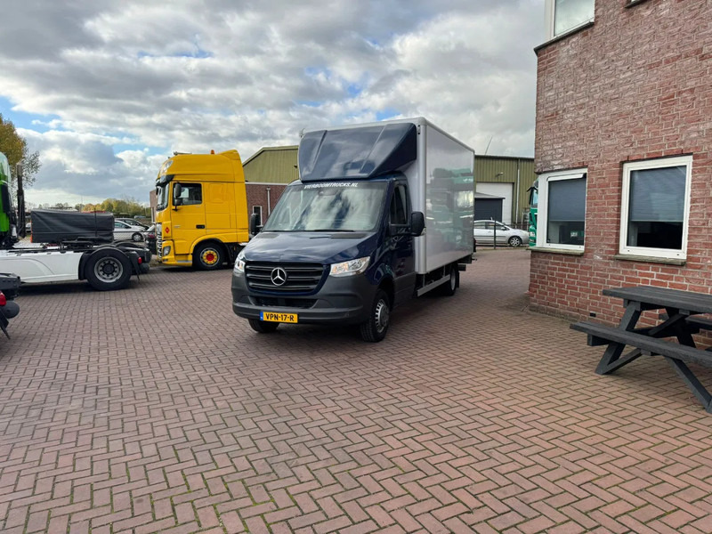 Mercedes-Benz Sprinter Sprinter 515CDI bakwagen met klep / automaat / MBUX /Navi / Airco / Camera / Top - شاحنة مغلقة الصندوق: صورة 2 Mercedes-Benz Sprinter Sprinter 515CDI bakwagen met klep / automaat / MBUX /Navi / Airco / Camera / Top - شاحنة مغلقة الصندوق: صورة 2