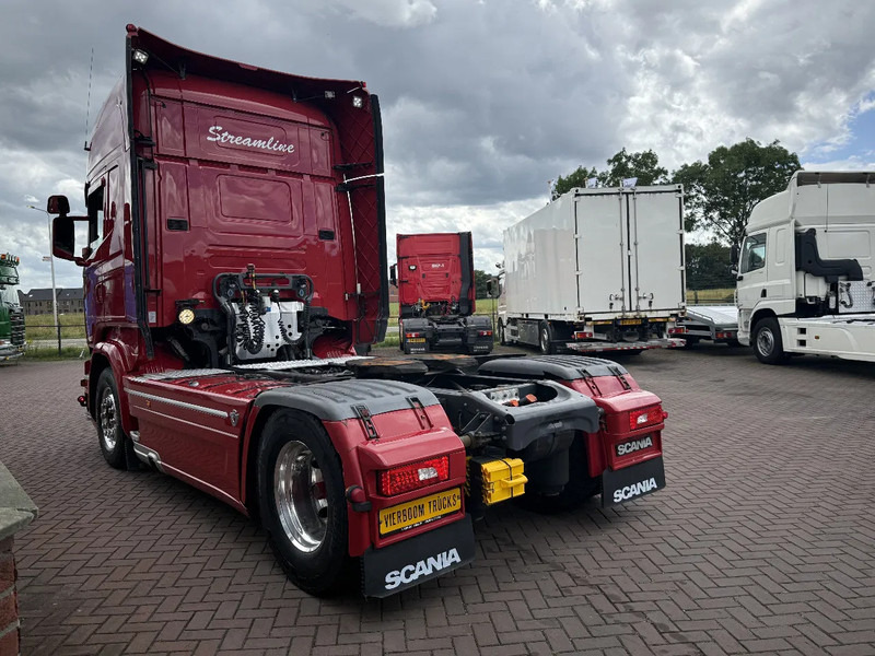 Scania R520 V8 4x2 STREAMLINE EURO6 RETARDER STANDAIRCO SPECIAL INTERIEUR HYDRAULICS SUPER CONDITION!!! - وحدة جر: صورة 4 Scania R520 V8 4x2 STREAMLINE EURO6 RETARDER STANDAIRCO SPECIAL INTERIEUR HYDRAULICS SUPER CONDITION!!! - وحدة جر: صورة 4