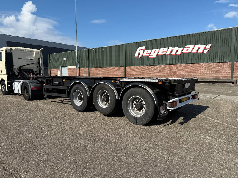 Van Hool Van Hool container chassis / SAF drum / 2x Lift Axle / tankcontainer - نصف مقطورة لنقل الحاويات: صورة 1 Van Hool Van Hool container chassis / SAF drum / 2x Lift Axle / tankcontainer - نصف مقطورة لنقل الحاويات: صورة 1