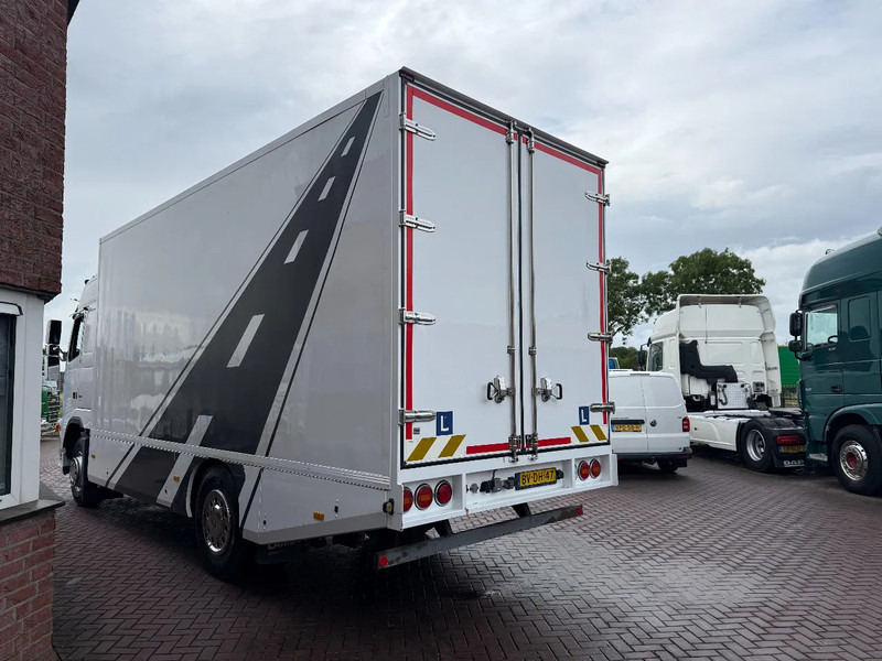 Volvo FH 400 FAHRSCHULE / DRIVINGSCHOOL / MANUAL / 4-SITZE / 343TKM / HOLLAND TRUCK!!! - شاحنة مقفلة: صورة 3 Volvo FH 400 FAHRSCHULE / DRIVINGSCHOOL / MANUAL / 4-SITZE / 343TKM / HOLLAND TRUCK!!! - شاحنة مقفلة: صورة 3