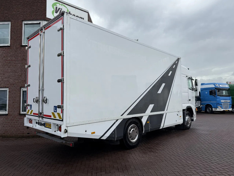 Volvo FH 400 FAHRSCHULE / DRIVINGSCHOOL / MANUAL / 4-SITZE / 343TKM / HOLLAND TRUCK!!! - شاحنة مقفلة: صورة 4 Volvo FH 400 FAHRSCHULE / DRIVINGSCHOOL / MANUAL / 4-SITZE / 343TKM / HOLLAND TRUCK!!! - شاحنة مقفلة: صورة 4