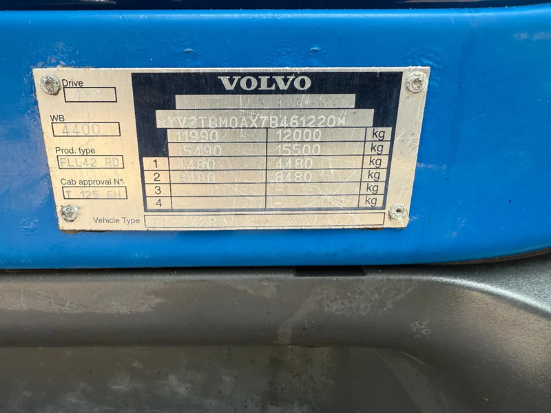 شاحنة نقل سيارات شاحنة Volvo FL 12.240 FL12 .240 machinetransporter / euro4 / Schaltgetriebe / 219.746KM / Holland Truck: صورة 12