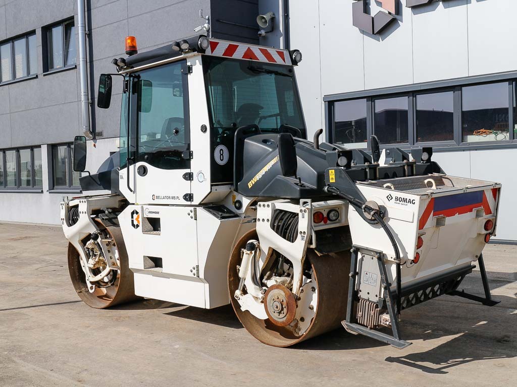 مدحلة اسفلت BOMAG BW 154 AP-4i AM: صورة 8
