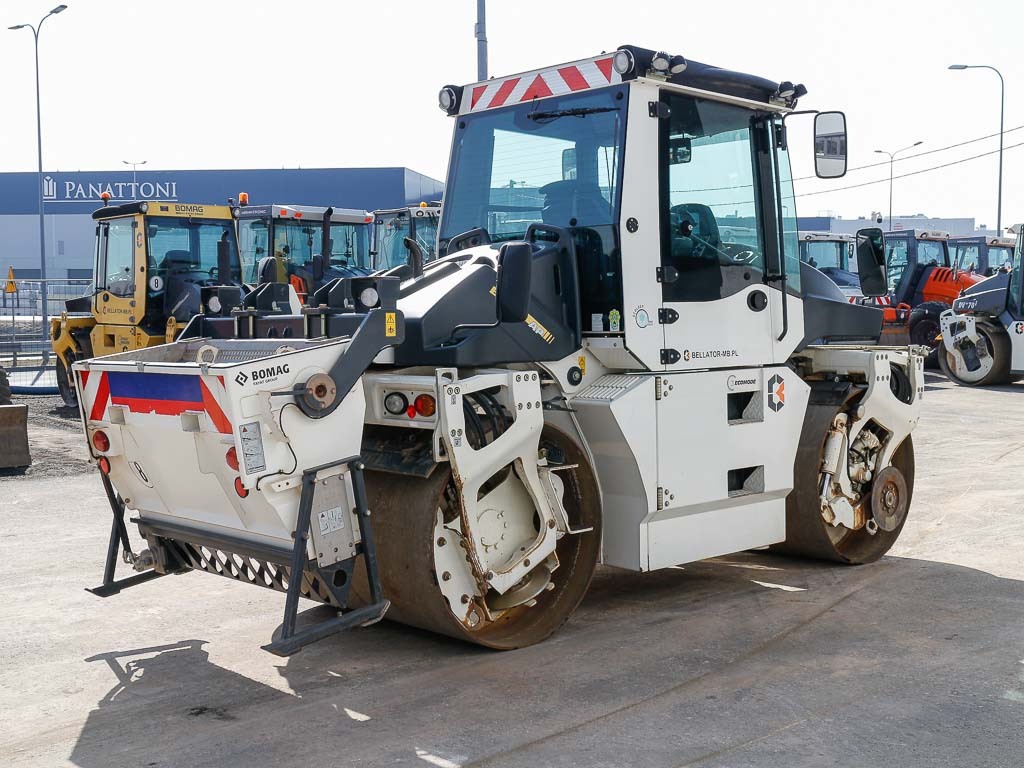 مدحلة اسفلت BOMAG BW 154 AP-4i AM: صورة 6