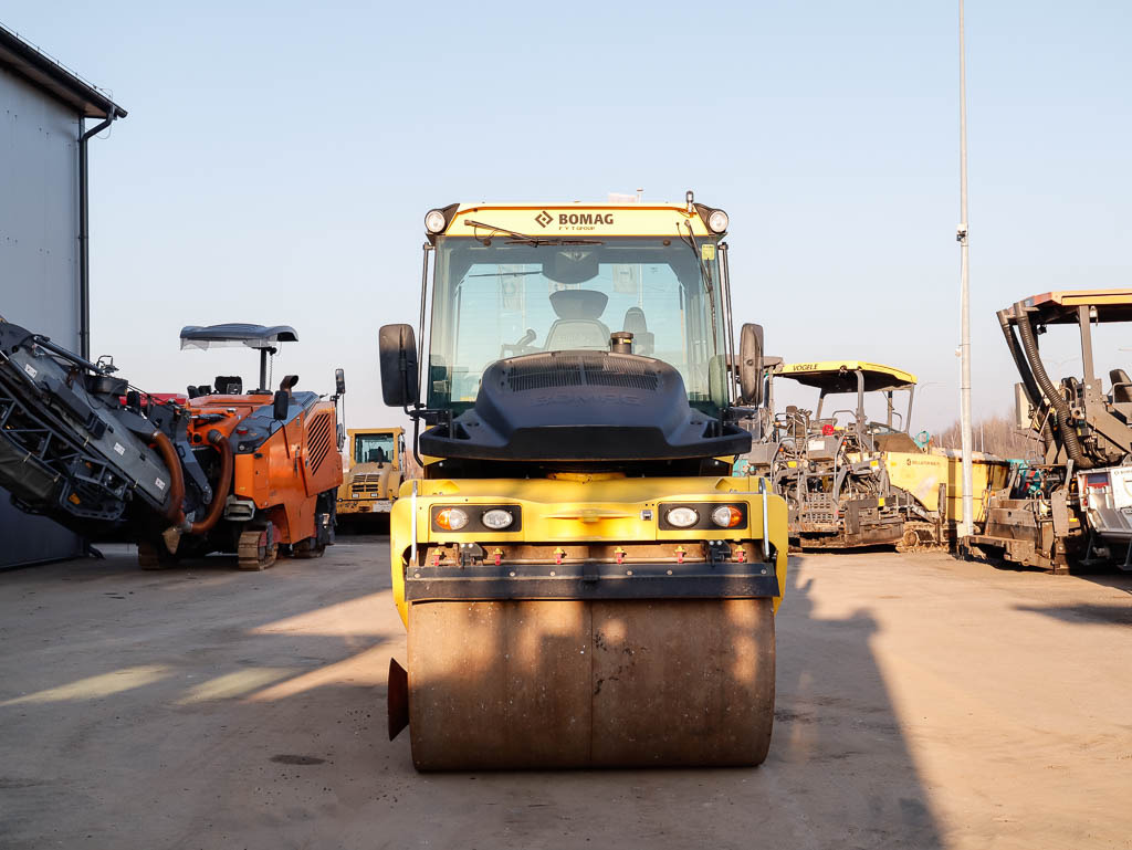 BOMAG BW 174 AP-4v - مدحلة اسفلت: صورة 3 BOMAG BW 174 AP-4v - مدحلة اسفلت: صورة 3