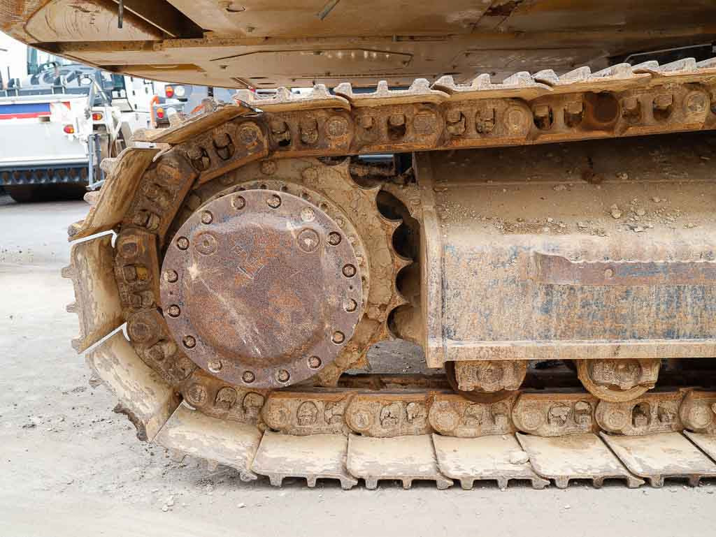 حفار زحاف CATERPILLAR 320F: صورة 13