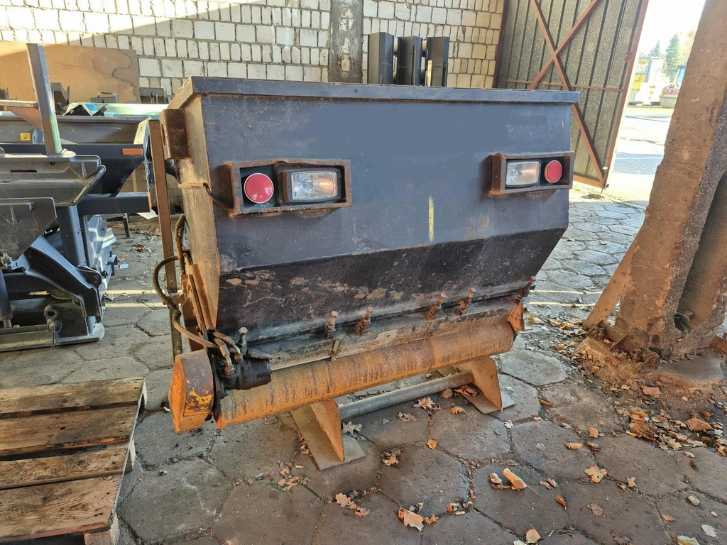 DYNAPAC CC 234HF - مدحلة اسفلت: صورة 4 DYNAPAC CC 234HF - مدحلة اسفلت: صورة 4