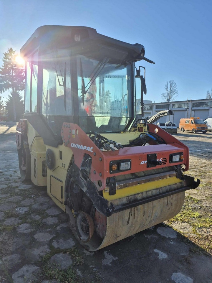 DYNAPAC CC 234HF - مدحلة اسفلت: صورة 2 DYNAPAC CC 234HF - مدحلة اسفلت: صورة 2