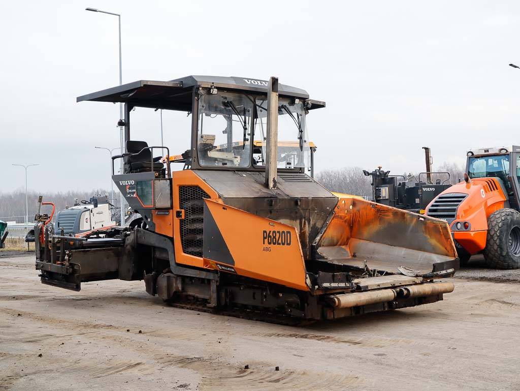 VOLVO ABG P6820D - مدادة الأسفلت: صورة 4 VOLVO ABG P6820D - مدادة الأسفلت: صورة 4