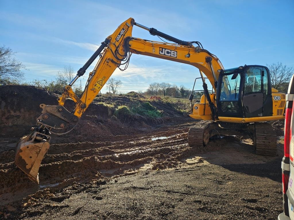 JCB JS 145 LC - حفار زحاف: صورة 1 JCB JS 145 LC - حفار زحاف: صورة 1