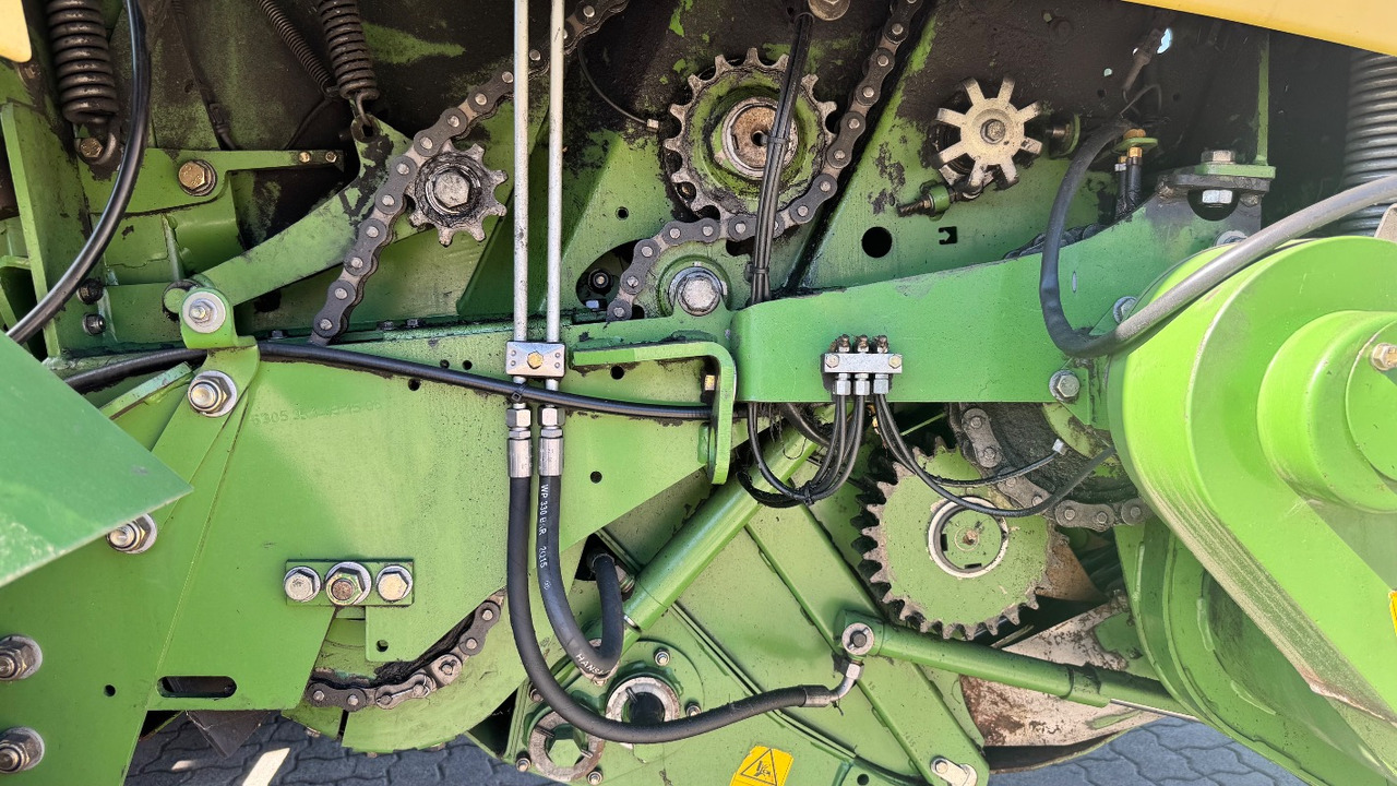 Krone Comprima V 150 XC Tandem - آلة تغليف بالة التبن: صورة 4 Krone Comprima V 150 XC Tandem - آلة تغليف بالة التبن: صورة 4