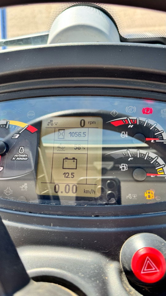 جرار Steyr 4090 Kompakt: صورة 9 جرار Steyr 4090 Kompakt: صورة 9