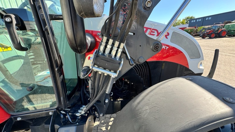 جرار Steyr 4090 Kompakt: صورة 11 جرار Steyr 4090 Kompakt: صورة 11