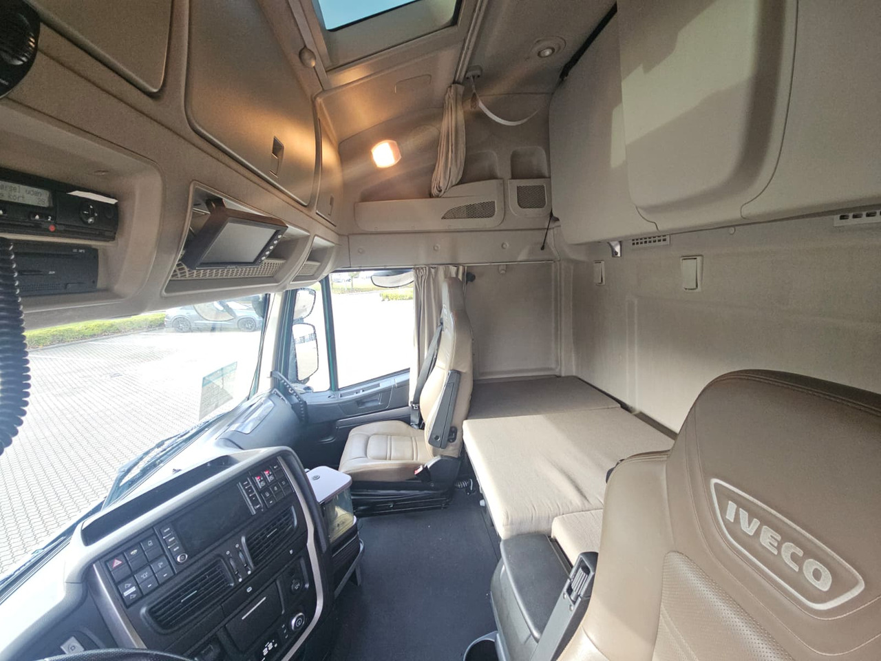 Iveco Stralis 560 6x4 - شاحنات الحاويات / جسم علوي قابل للتغيير شاحنة: صورة 5 Iveco Stralis 560 6x4 - شاحنات الحاويات / جسم علوي قابل للتغيير شاحنة: صورة 5