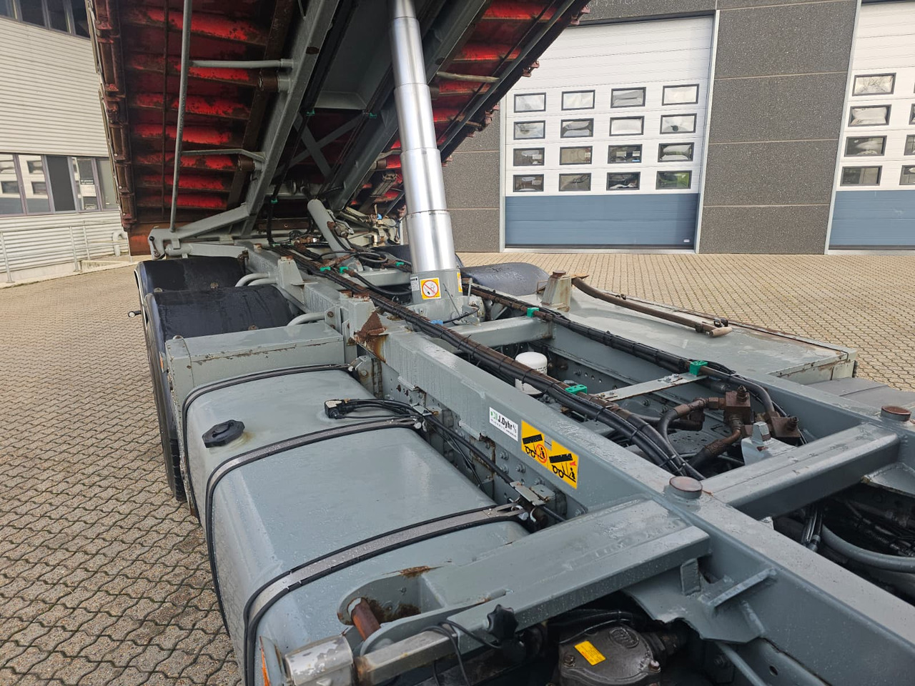 شاحنات الحاويات / جسم علوي قابل للتغيير شاحنة Iveco Stralis 560 6x4: صورة 8