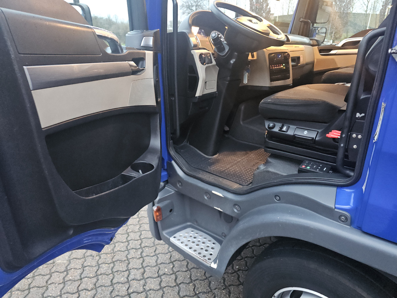 MAN TGL 12.190 BL - شاحنة ذات خطاف: صورة 5 MAN TGL 12.190 BL - شاحنة ذات خطاف: صورة 5