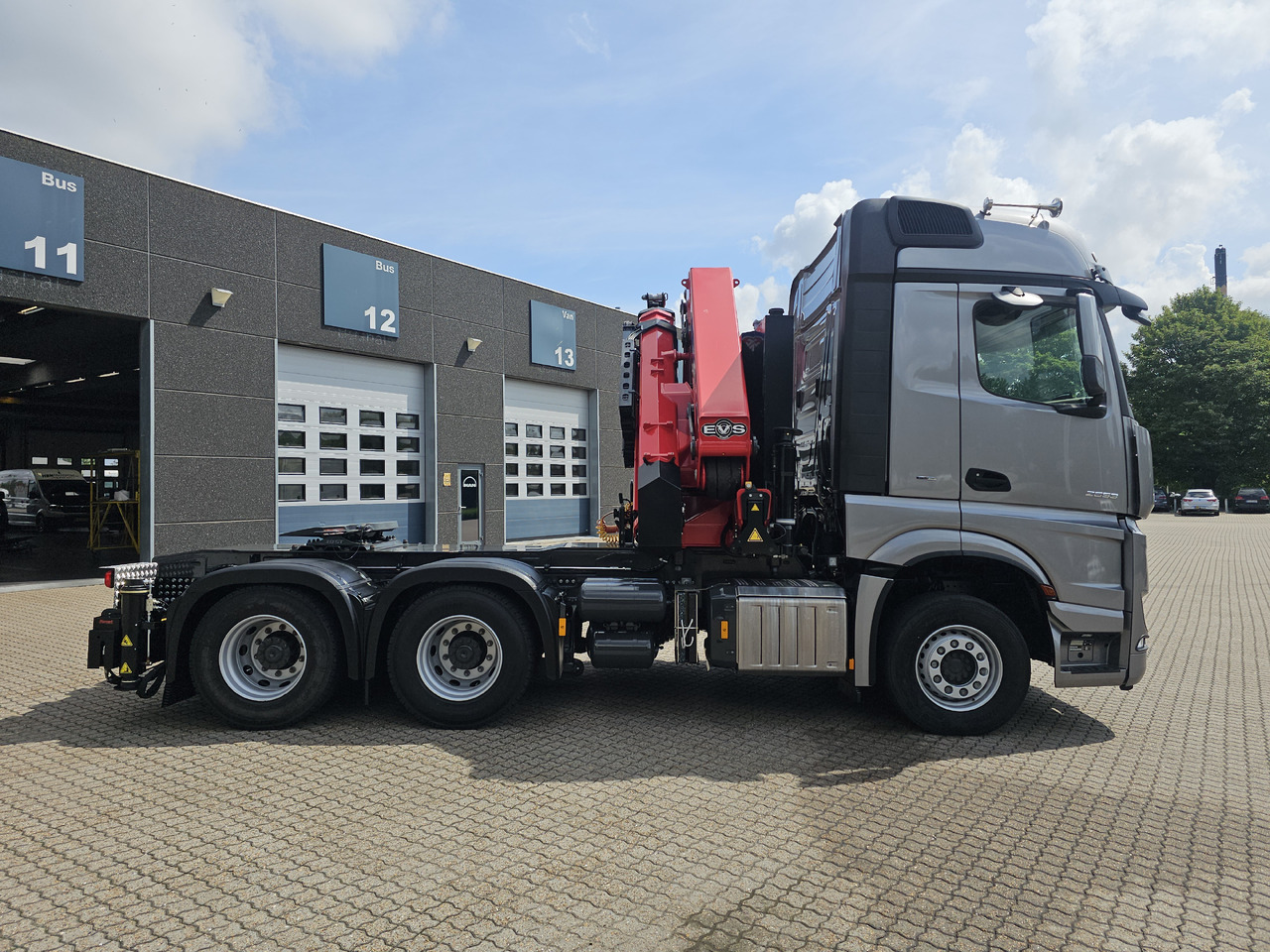 Mercedes Arocs 2653 6x4 40 T-mtr. - وحدة جر: صورة 2 Mercedes Arocs 2653 6x4 40 T-mtr. - وحدة جر: صورة 2