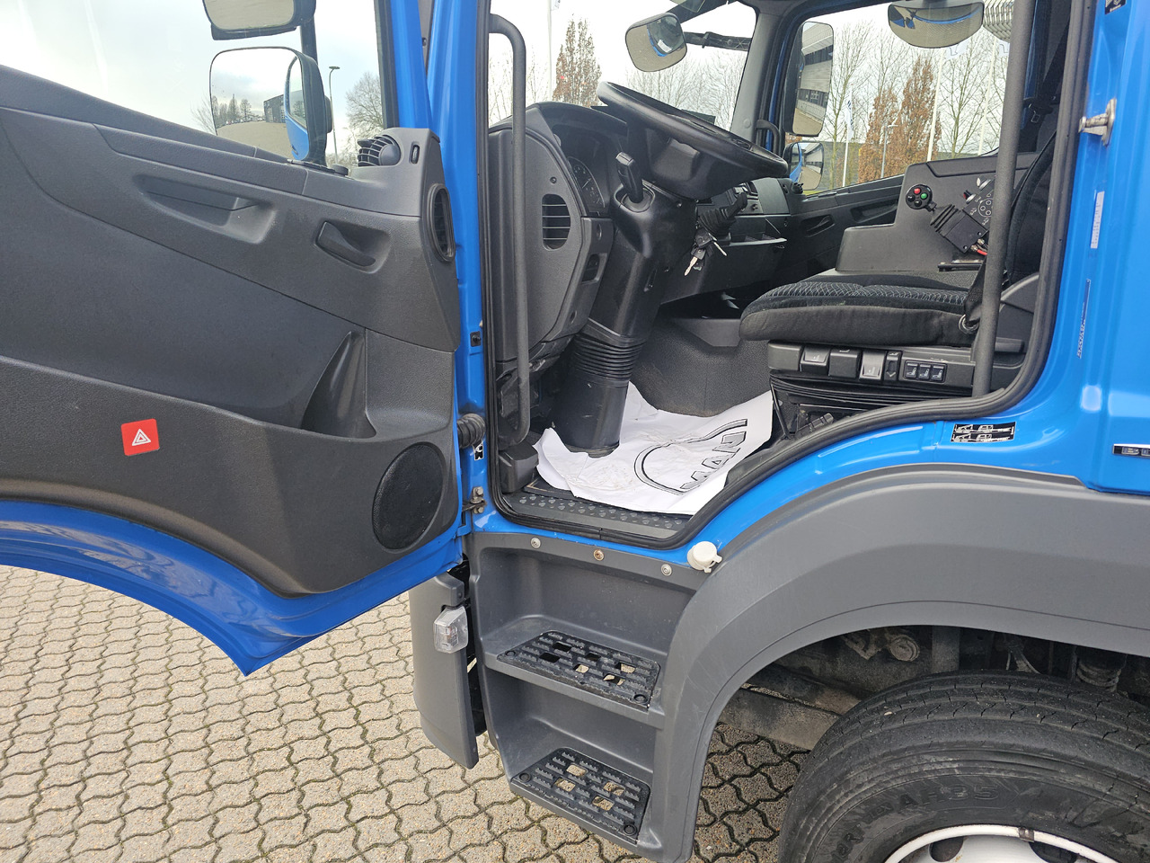 Mercedes Atego 1224 - شاحنات الحاويات / جسم علوي قابل للتغيير شاحنة: صورة 5 Mercedes Atego 1224 - شاحنات الحاويات / جسم علوي قابل للتغيير شاحنة: صورة 5