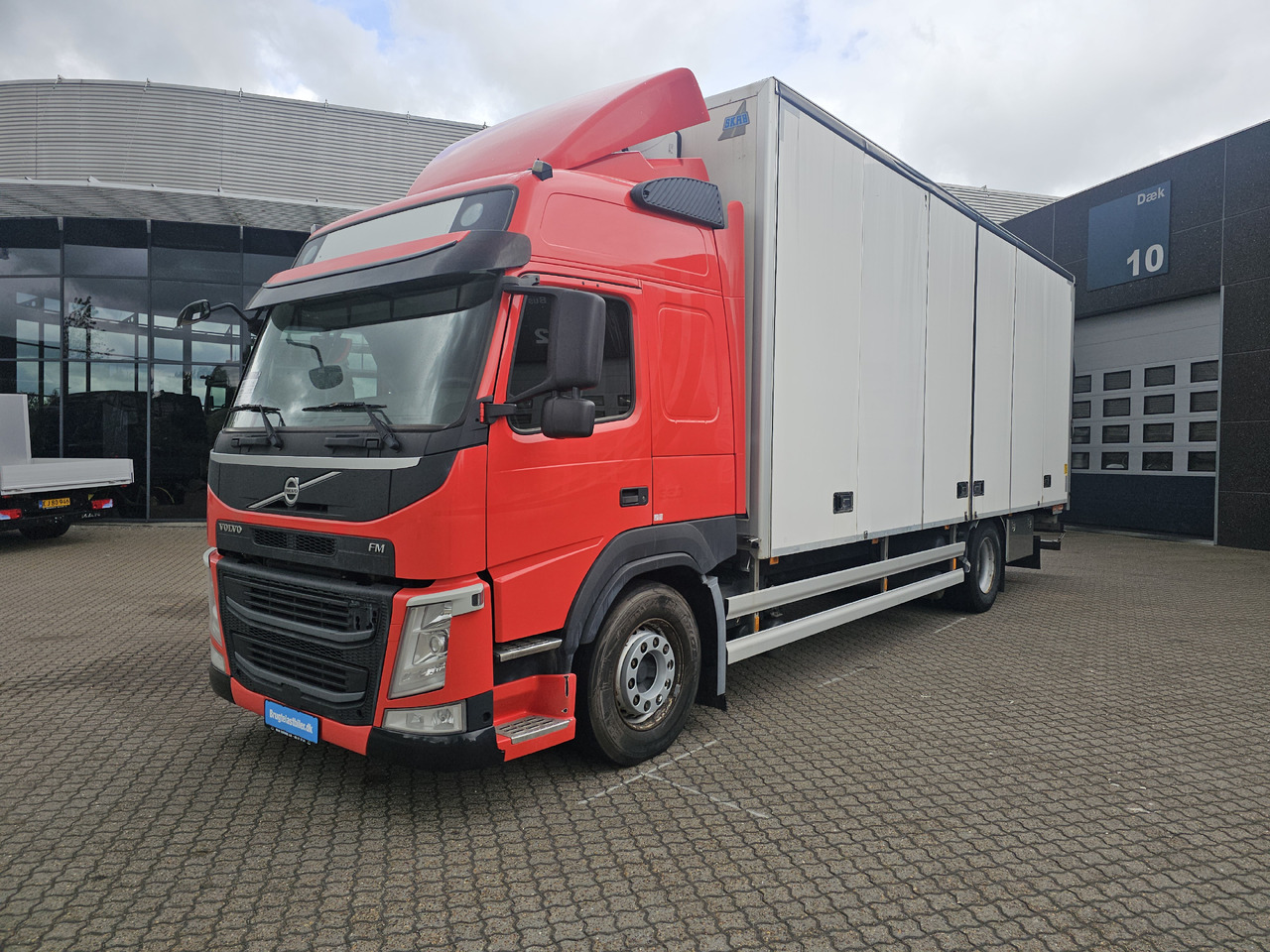 Volvo FM340 - شاحنة مقفلة: صورة 1 Volvo FM340 - شاحنة مقفلة: صورة 1