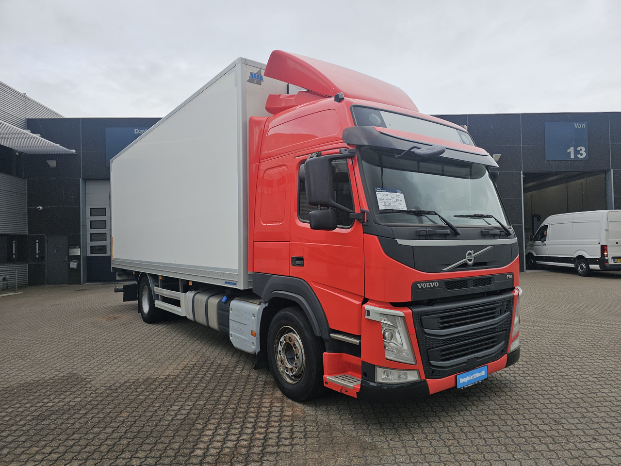 Volvo FM340 - شاحنة مقفلة: صورة 2 Volvo FM340 - شاحنة مقفلة: صورة 2