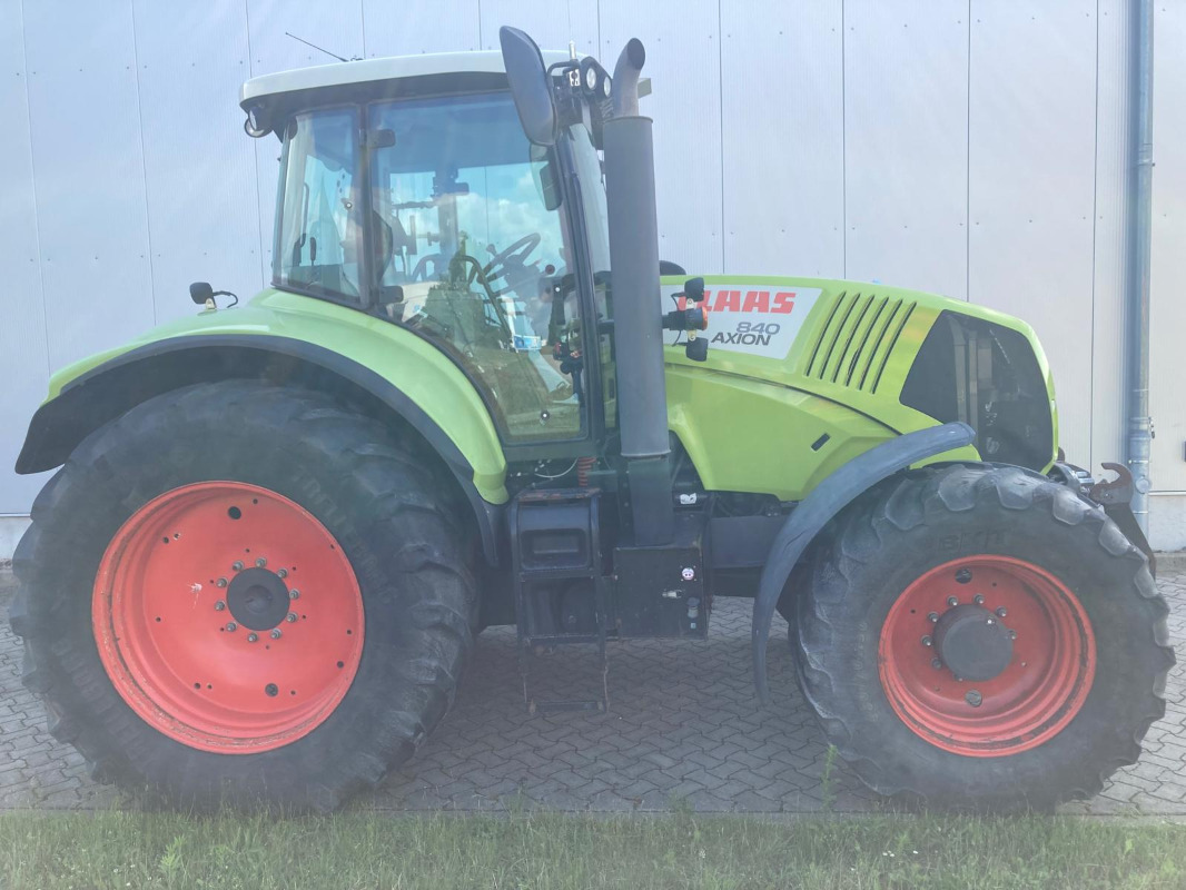 CLAAS AXION 840 - جرار: صورة 1 CLAAS AXION 840 - جرار: صورة 1