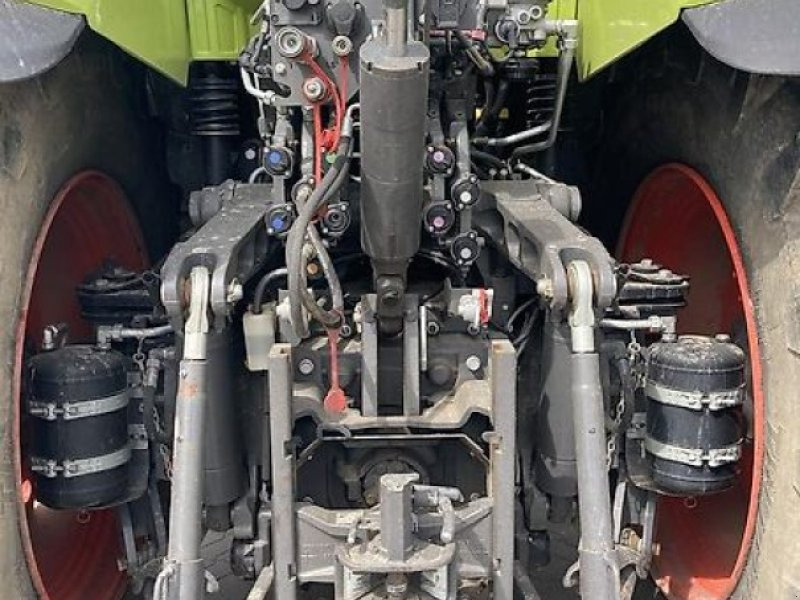 CLAAS Axion 850 CEBIS - جرار: صورة 4 CLAAS Axion 850 CEBIS - جرار: صورة 4