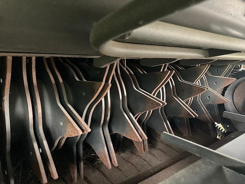 CLAAS Variant 485 RC PRO - مكنة: صورة 2 CLAAS Variant 485 RC PRO - مكنة: صورة 2