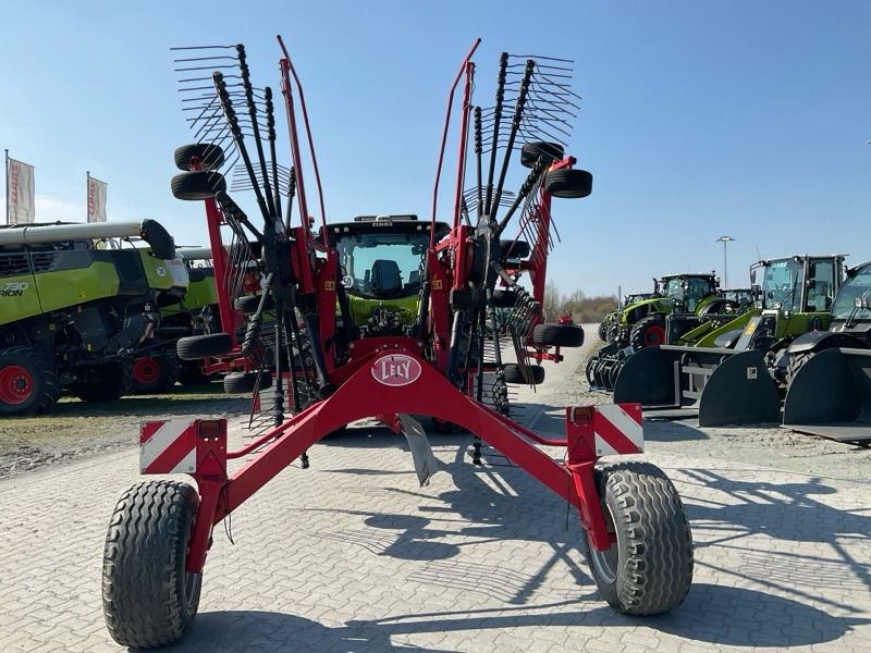 Lely Hibiscus 815 CD Vario - آلة تيبيس العشب/ آلة جمع العشب: صورة 5 Lely Hibiscus 815 CD Vario - آلة تيبيس العشب/ آلة جمع العشب: صورة 5