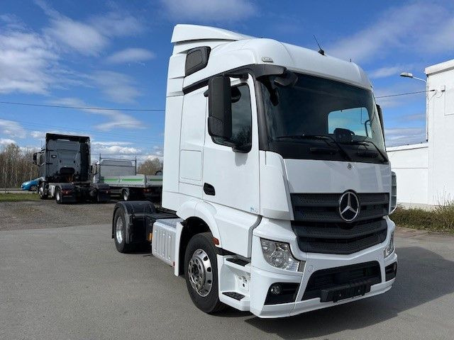 Mercedes-Benz Actros 1845 Sattelzugmaschine TOP gepflegt! Mercedes-Benz Actros 1845 Sattelzugmaschine TOP gepflegt! - وحدة جر: صورة 4 Mercedes-Benz Actros 1845 Sattelzugmaschine TOP gepflegt! Mercedes-Benz Actros 1845 Sattelzugmaschine TOP gepflegt! - وحدة جر: صورة 4