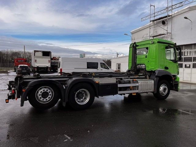 شاحنة ذات خطاف Mercedes-Benz Arocs 2643 Mit Meiller Abrollkipper Top: صورة 9 شاحنة ذات خطاف Mercedes-Benz Arocs 2643 Mit Meiller Abrollkipper Top: صورة 9