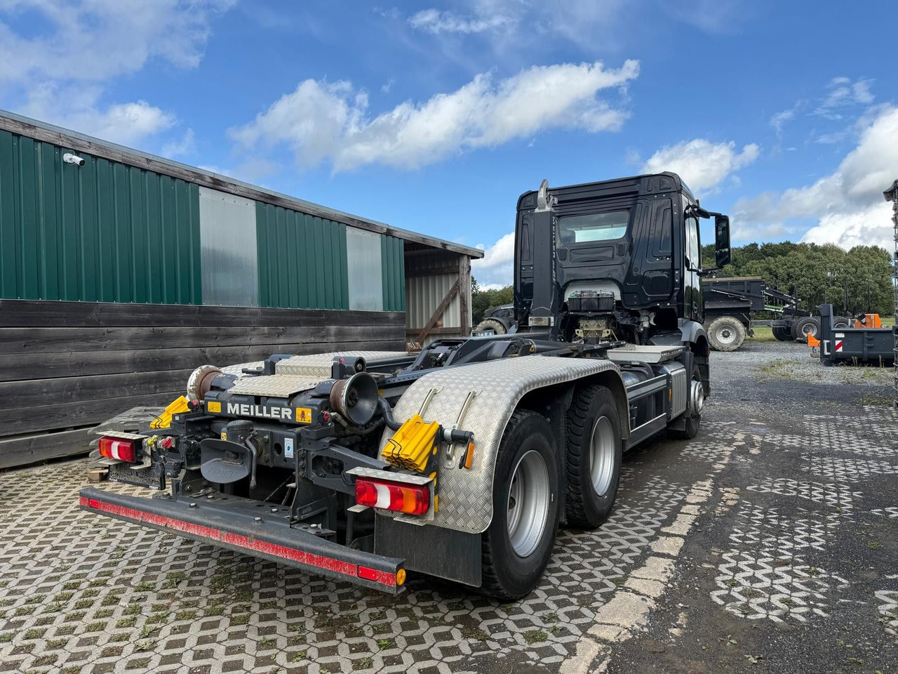 Mercedes-Benz Arocs 5 2648 Meiller Hakenlift 21-60 neuwertig - شاحنة ذات خطاف: صورة 3 Mercedes-Benz Arocs 5 2648 Meiller Hakenlift 21-60 neuwertig - شاحنة ذات خطاف: صورة 3