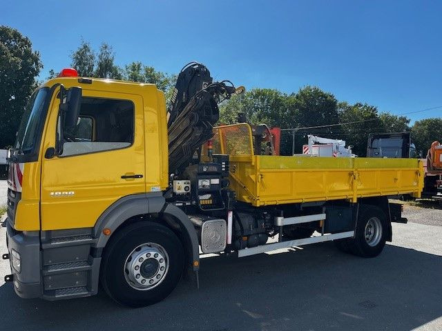Mercedes-Benz Axor 1828 mit Kipper und Ladekran Top - شاحنة قلاب, شاحنة كرين: صورة 1 Mercedes-Benz Axor 1828 mit Kipper und Ladekran Top - شاحنة قلاب, شاحنة كرين: صورة 1