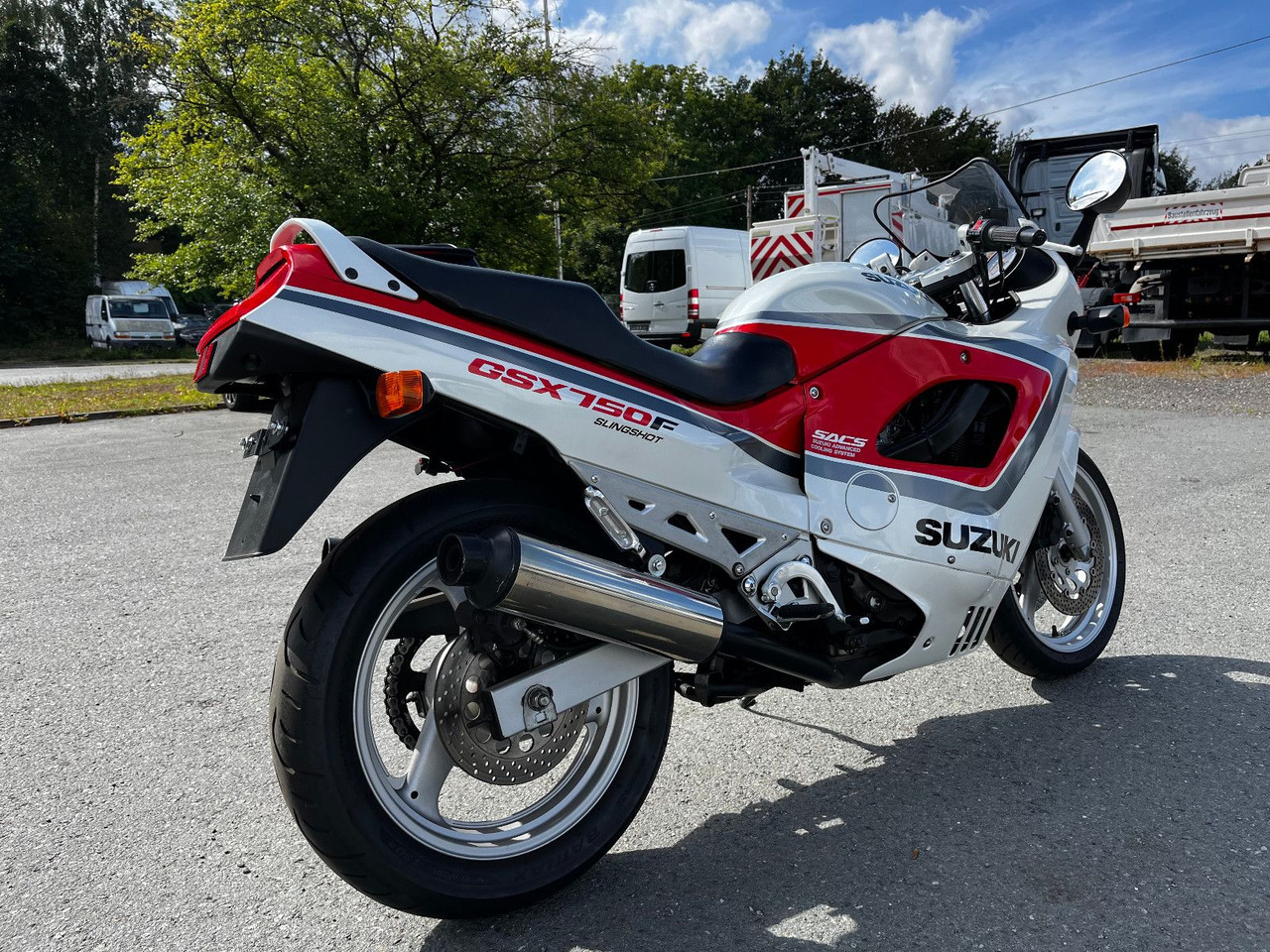 Suzuki GSX 750 - دراجة نارية: صورة 5 Suzuki GSX 750 - دراجة نارية: صورة 5