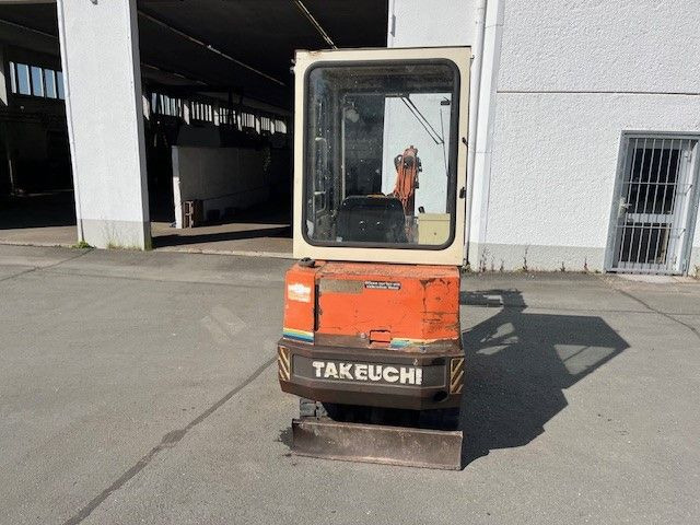 حفارة مُصَّغرة Takeuchi T B 15 A: صورة 6