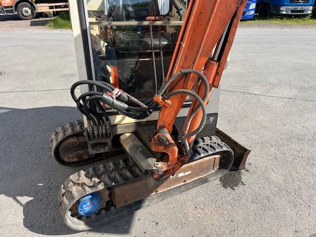 حفارة مُصَّغرة Takeuchi T B 15 A: صورة 20