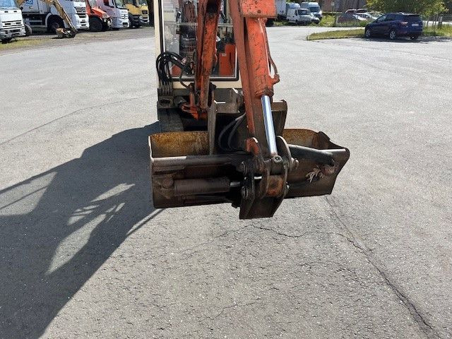 حفارة مُصَّغرة Takeuchi T B 15 A: صورة 16