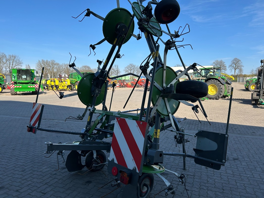 Fendt Lotus 770 - آلة تيبيس العشب/ آلة جمع العشب: صورة 4 Fendt Lotus 770 - آلة تيبيس العشب/ آلة جمع العشب: صورة 4
