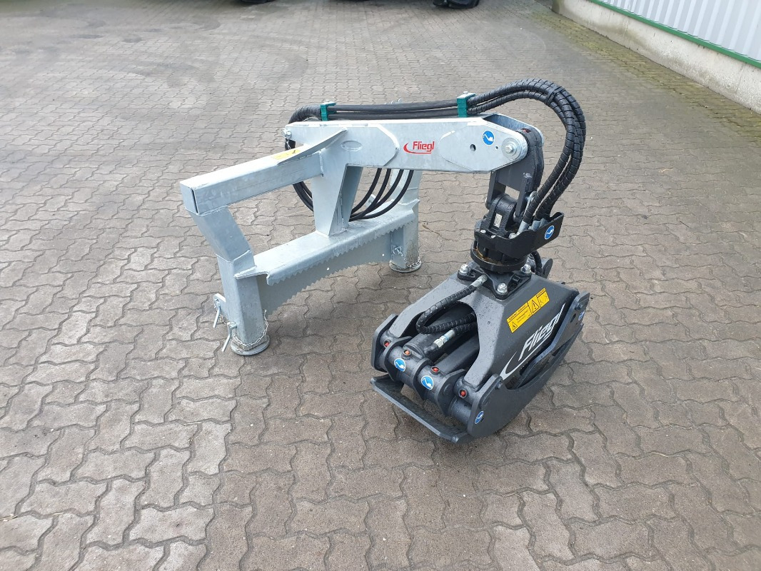 Fliegl RZ 185 COMBI PLUS - معدات الغابات: صورة 3 Fliegl RZ 185 COMBI PLUS - معدات الغابات: صورة 3