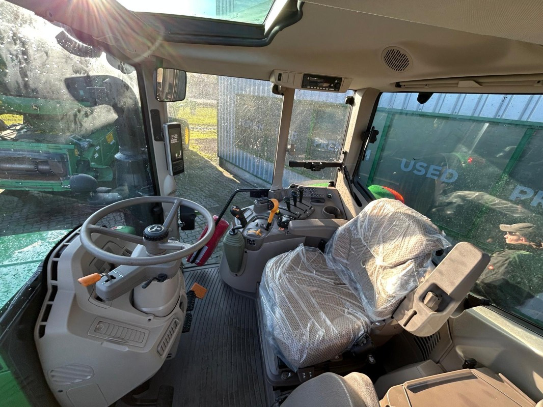 John Deere 6090M **MIETRÜCKLÄUFER** - جرار: صورة 3 John Deere 6090M **MIETRÜCKLÄUFER** - جرار: صورة 3